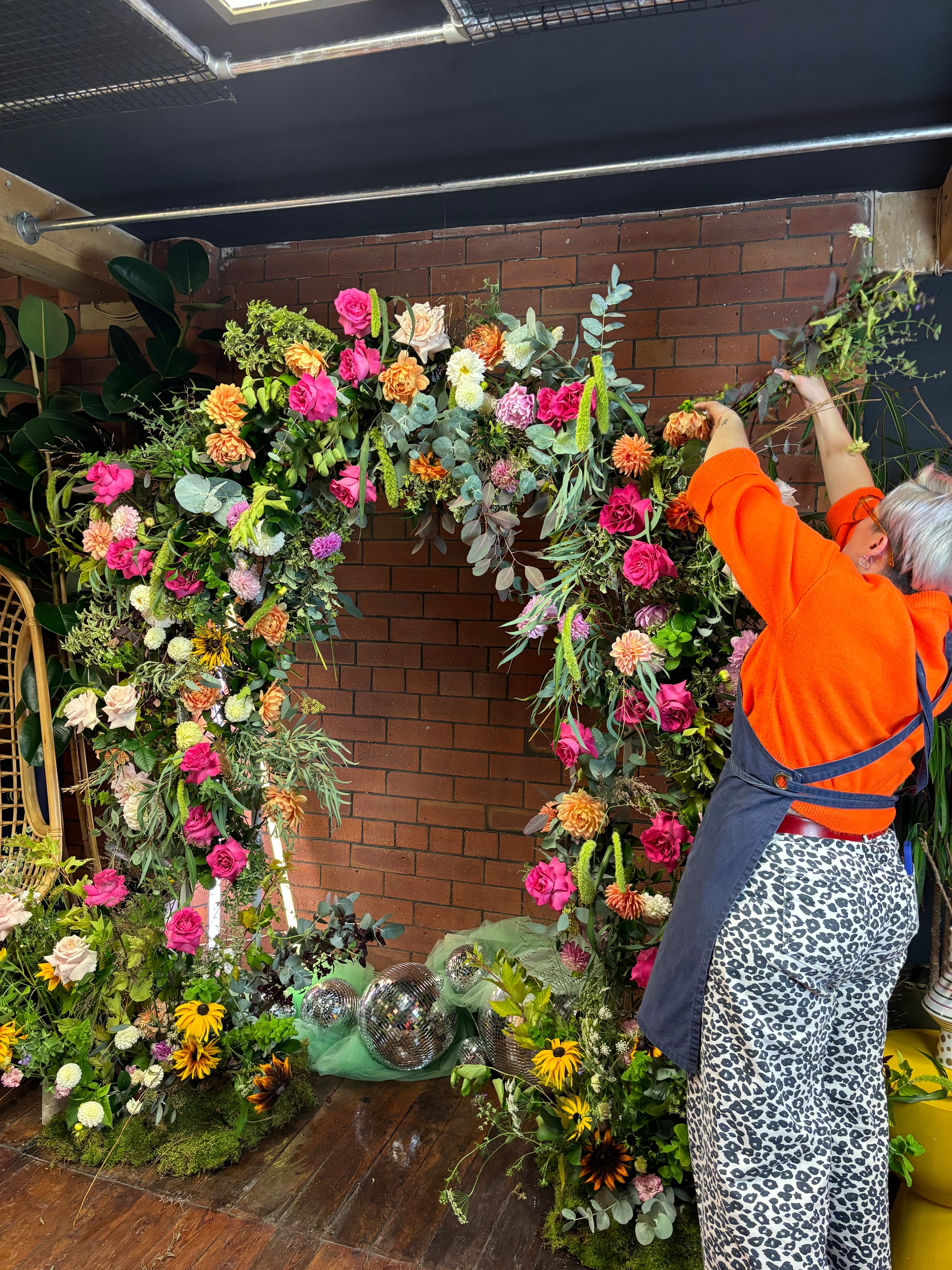 Colourful Arch display, learnt on wedding masterclass